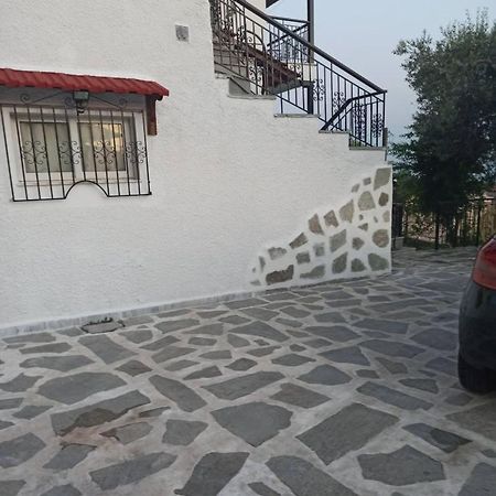 Pantheon Apartment Serres Bagian luar foto