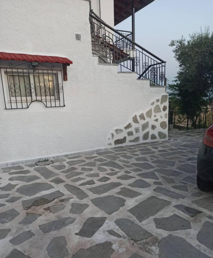 Pantheon Apartment Serres Bagian luar foto